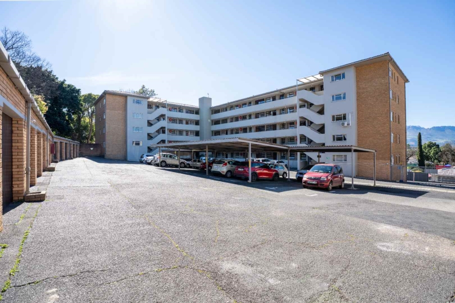 2 Bedroom Property for Sale in Buitenverwagting Western Cape